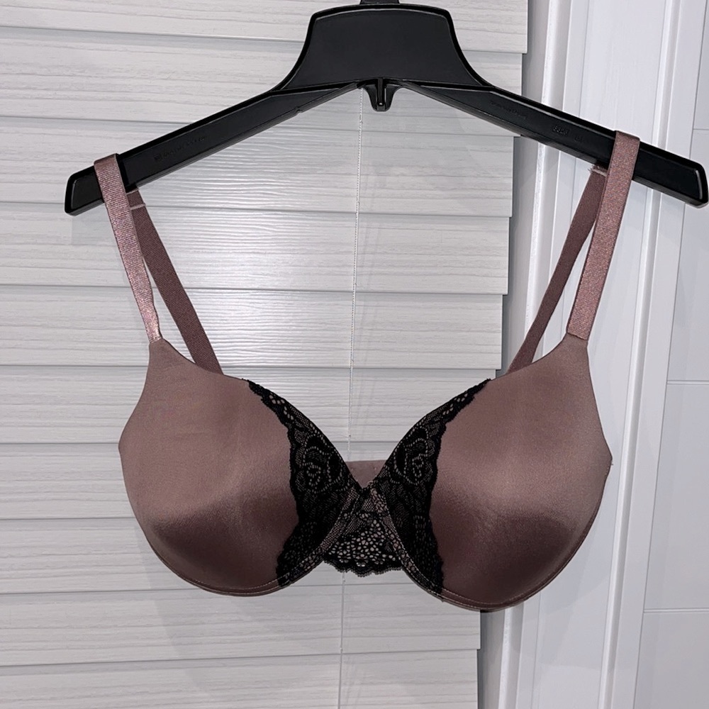 EUC Women’s Self Expressions by Maidenform Wirefree Dark Taupe/Lace Bra (36DD)